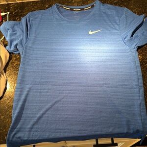 Nike Men's dri-fit running tshirt. Small.